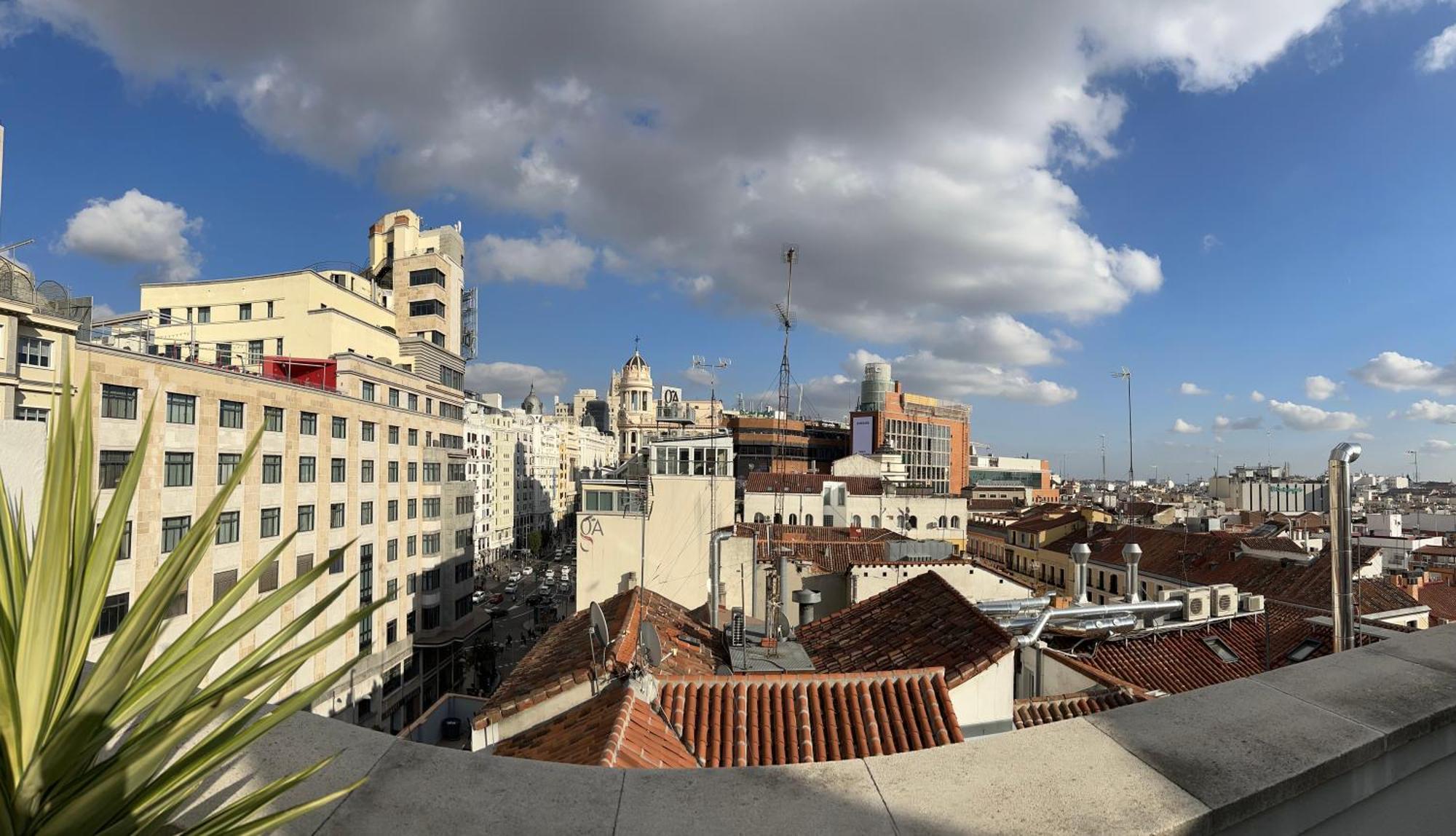 Penthouse Madrid View Apartment Luaran gambar