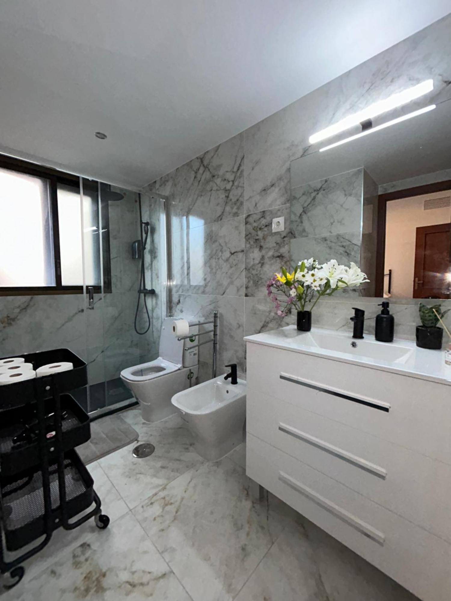 Penthouse Madrid View Apartment Luaran gambar