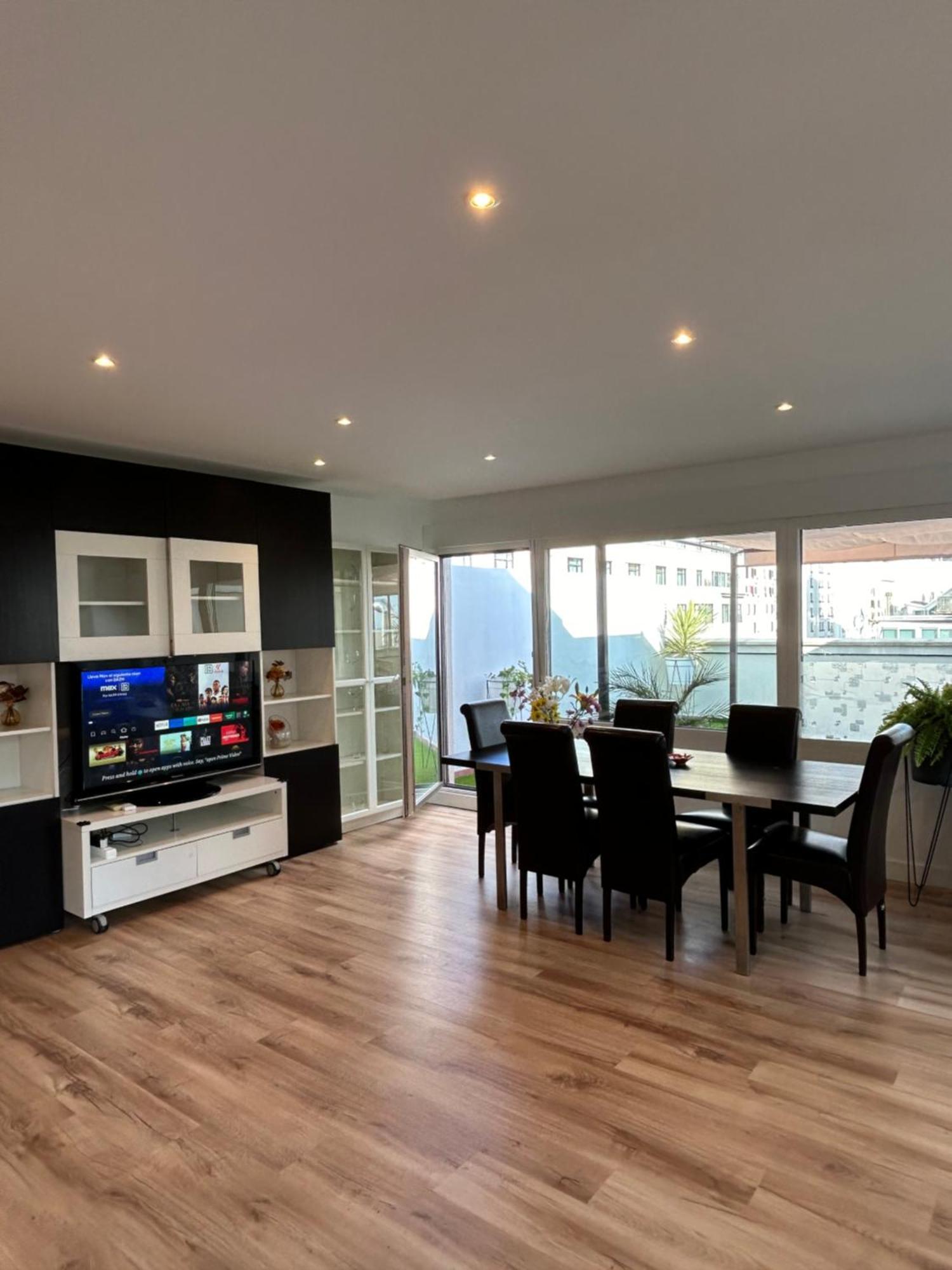 Penthouse Madrid View Apartment Luaran gambar