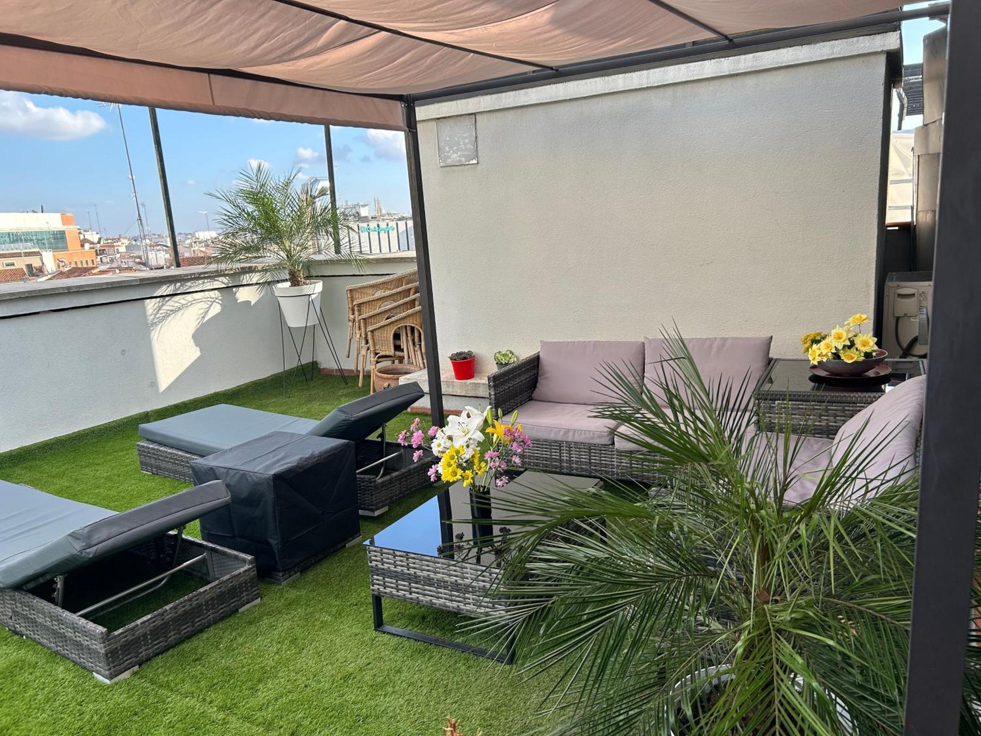 Penthouse Madrid View Apartment Luaran gambar