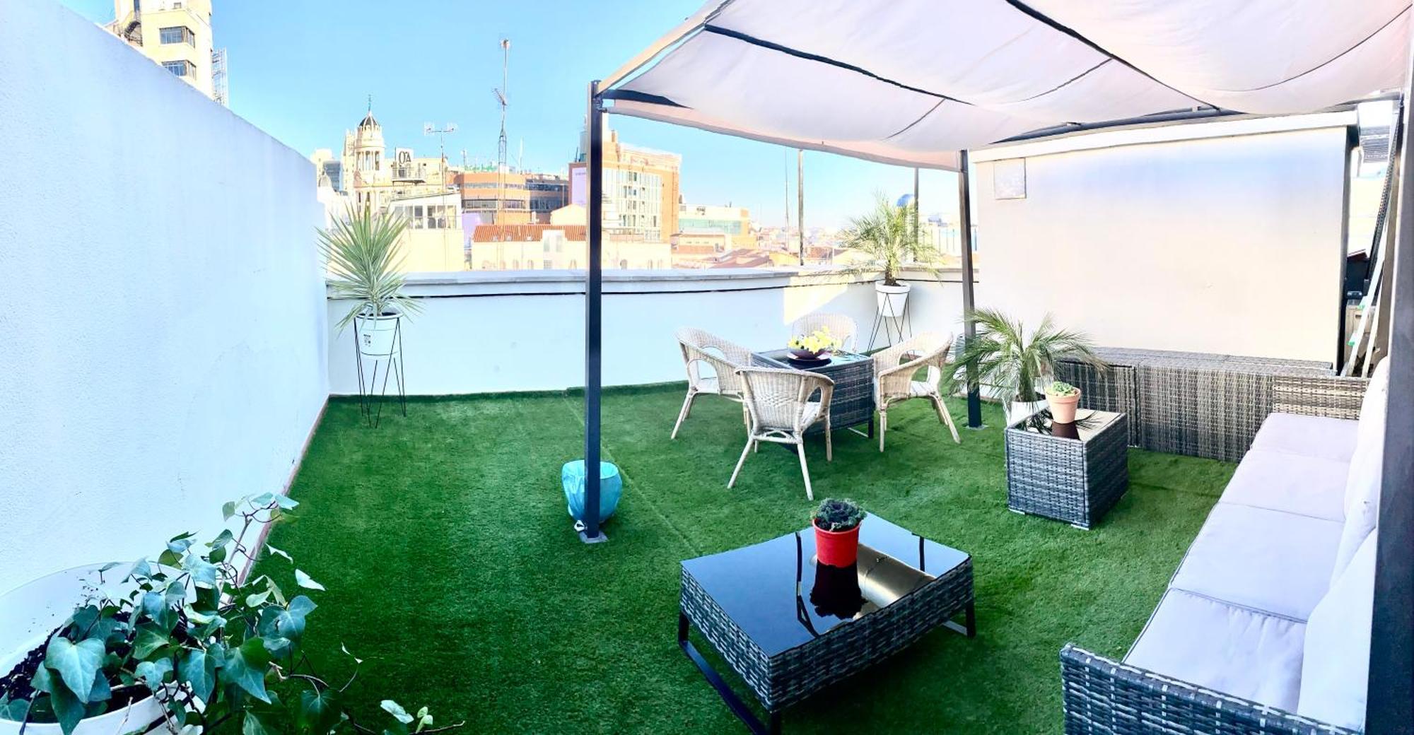 Penthouse Madrid View Apartment Luaran gambar