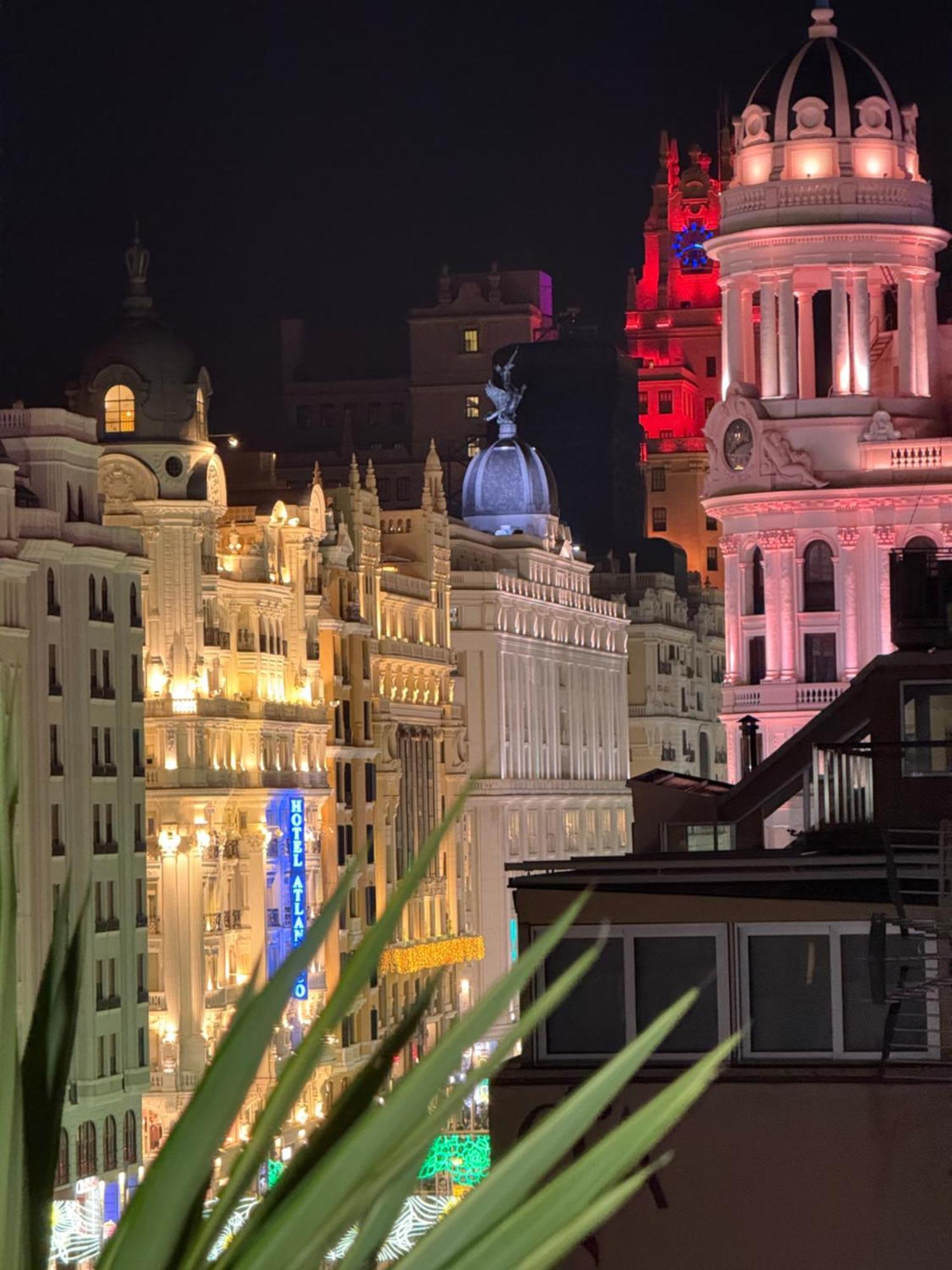 Penthouse Madrid View Apartment Luaran gambar